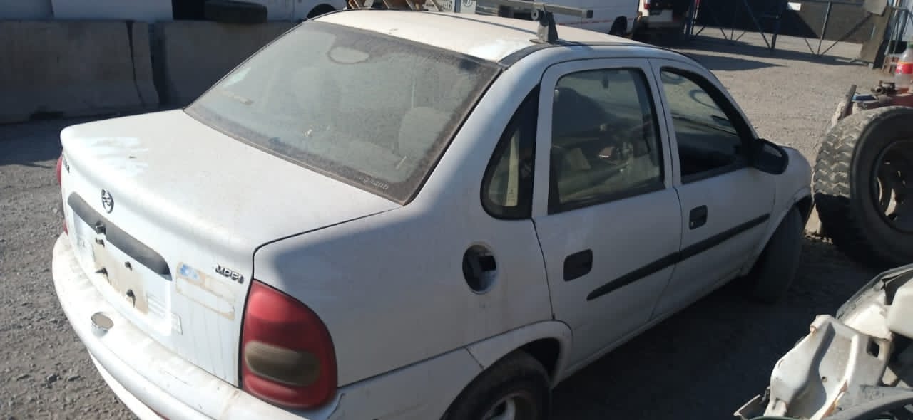  Chevrolet CORSA 2002    EN DESARME